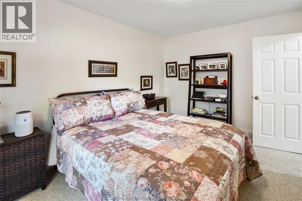 8585 James STREET - 18
