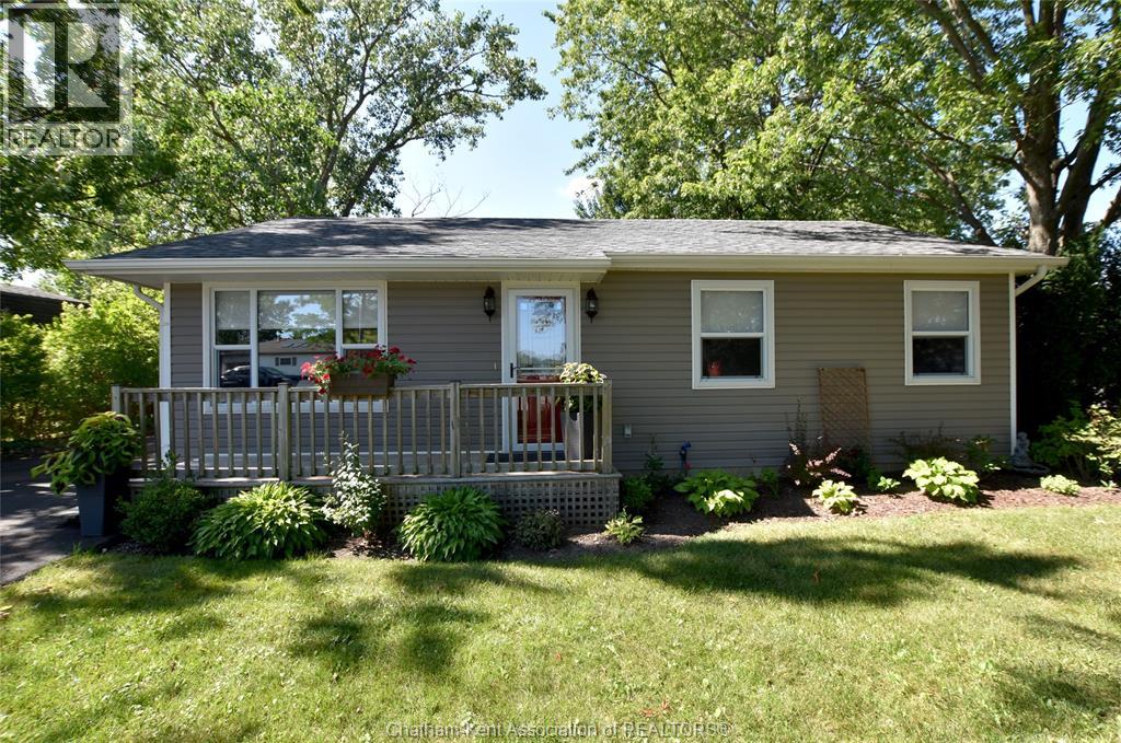 8585 James STREET - 2