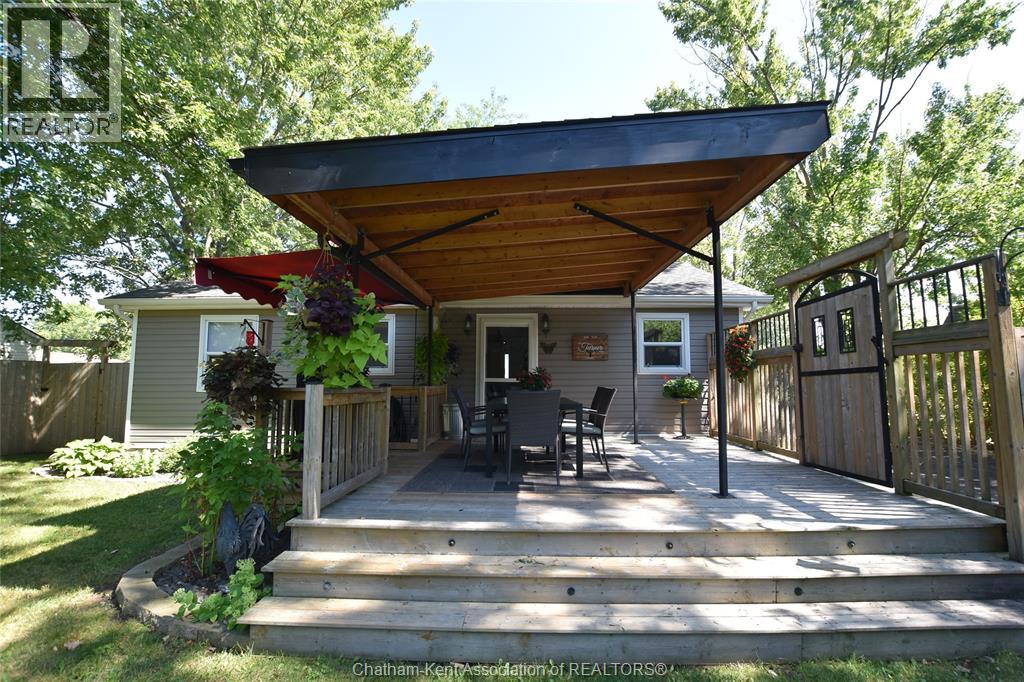 8585 James STREET - 27