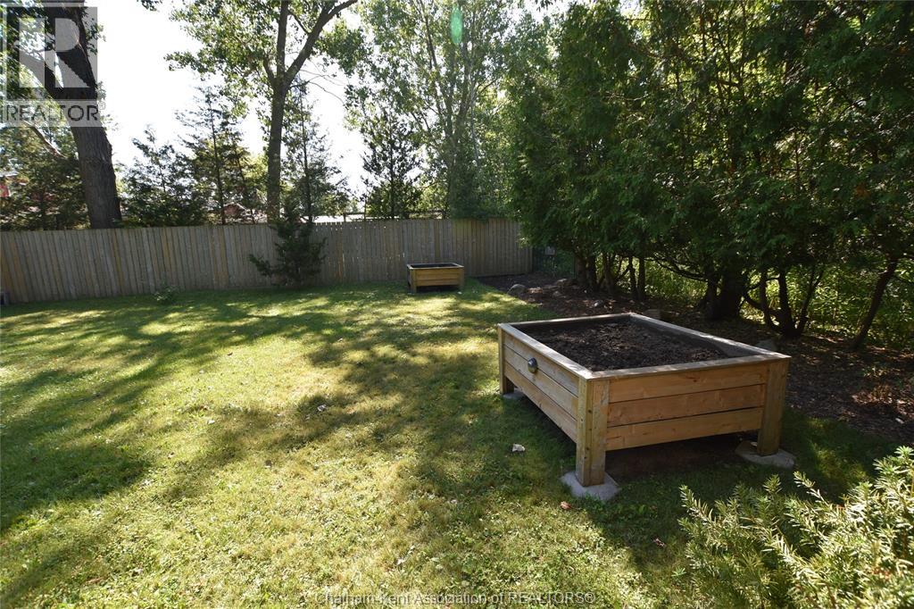 8585 James STREET - 33