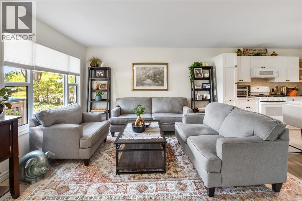 8585 James STREET - 6