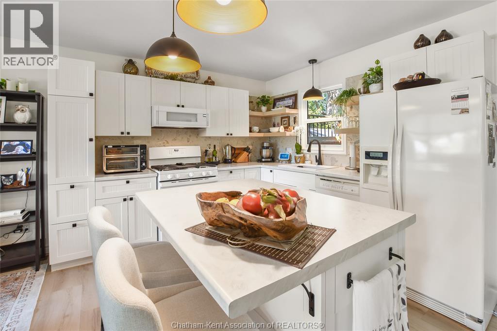8585 James STREET - Image 9