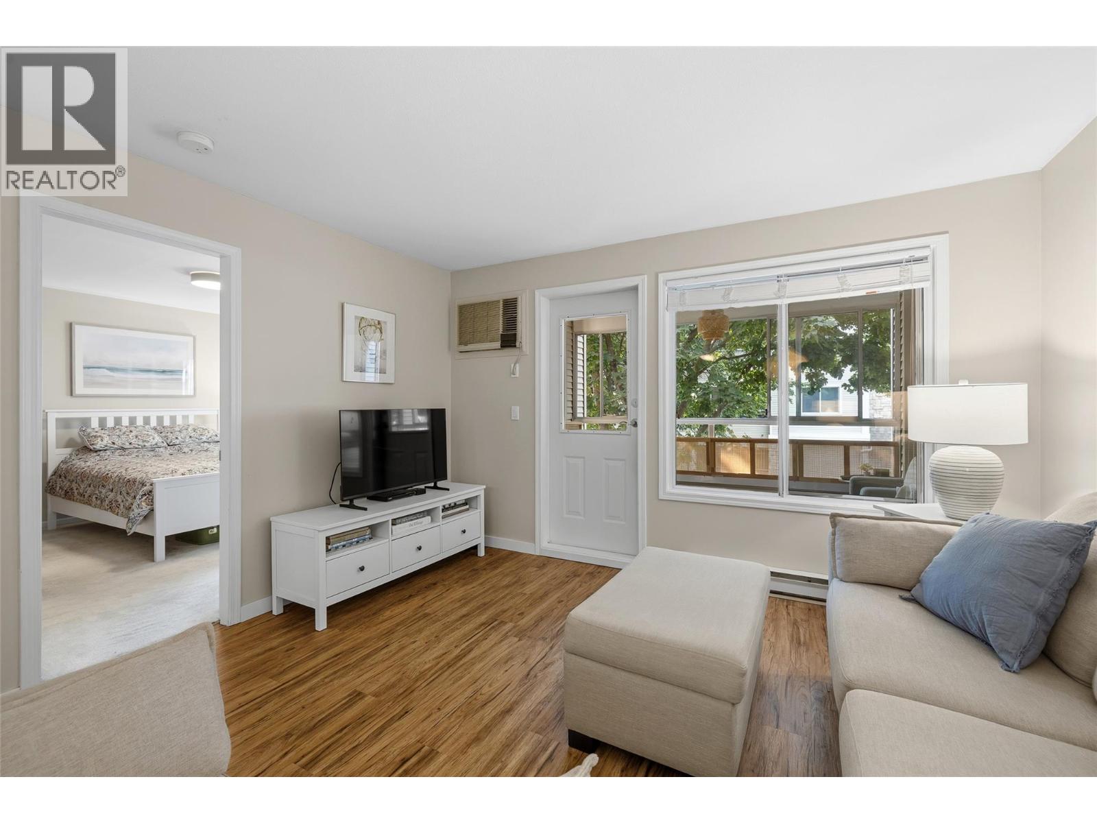 #111 940 Glenwood Avenue - 13