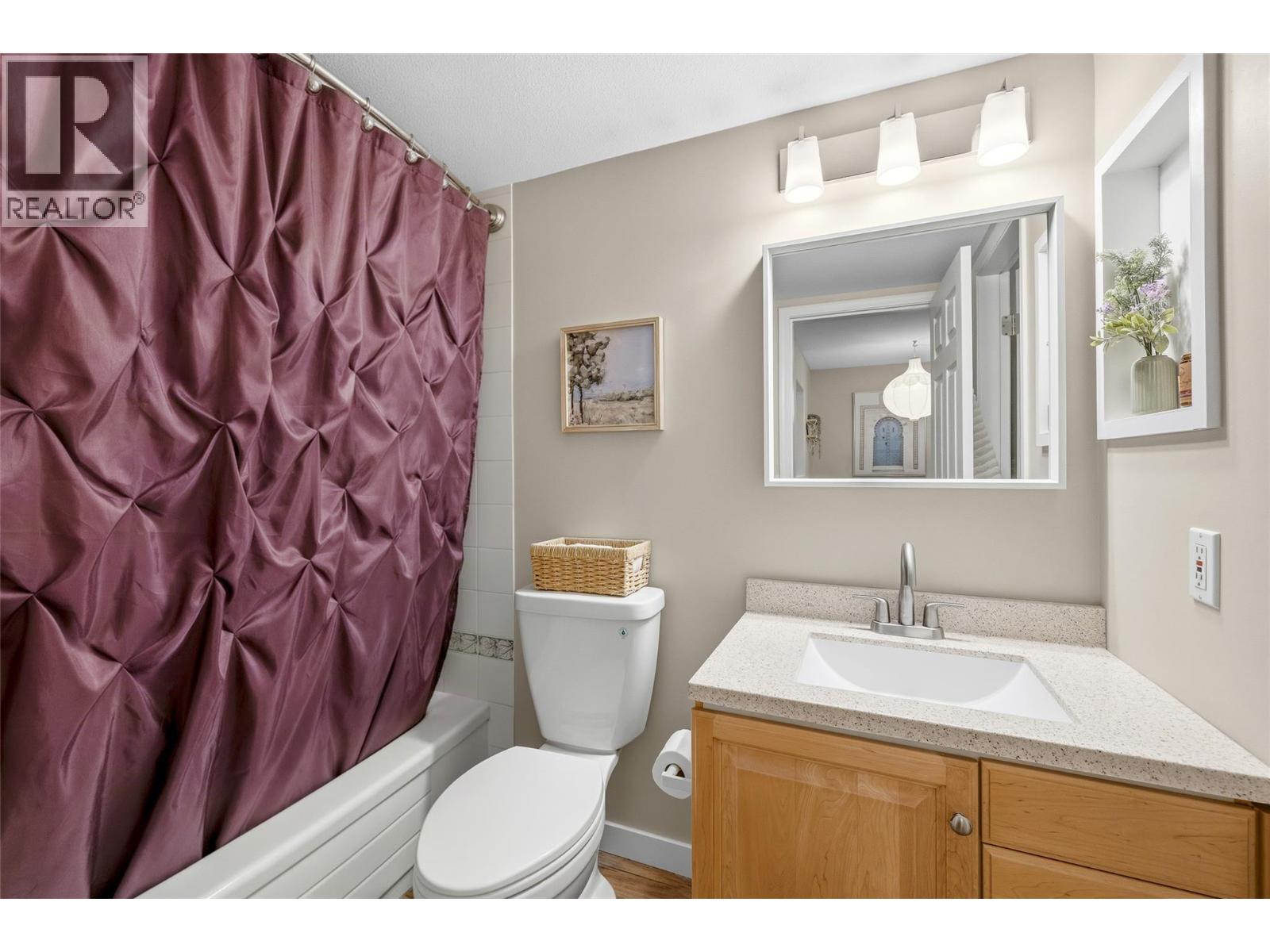 111 940 Glenwood Avenue, Kelowna