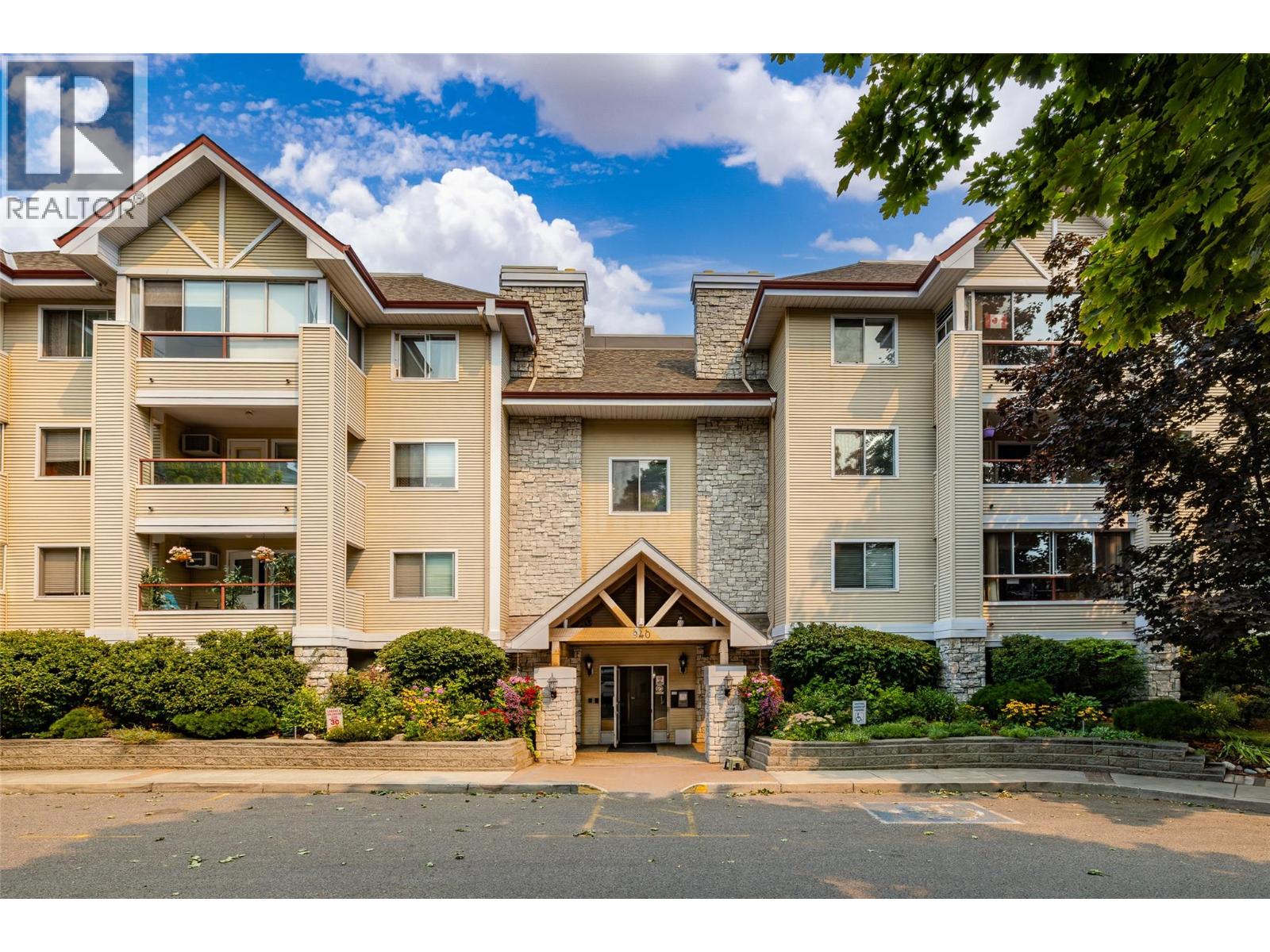 111 940 Glenwood Avenue, Kelowna