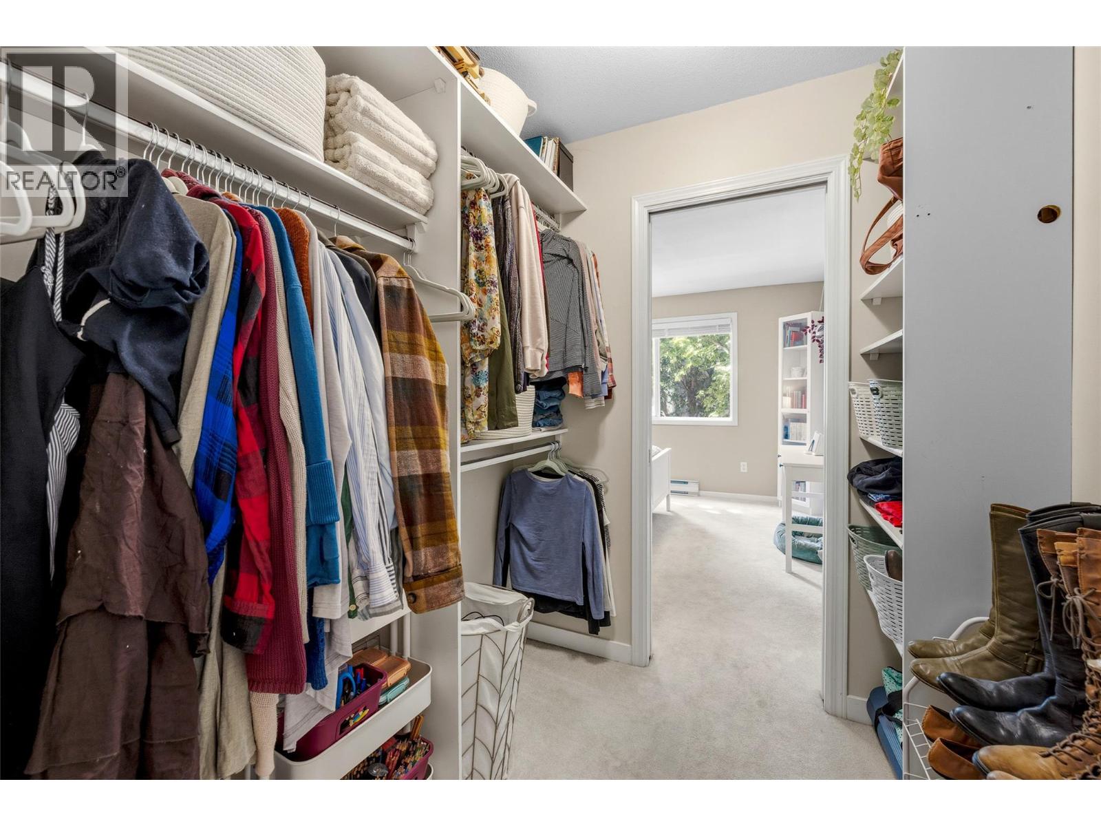 111 940 Glenwood Avenue, Kelowna