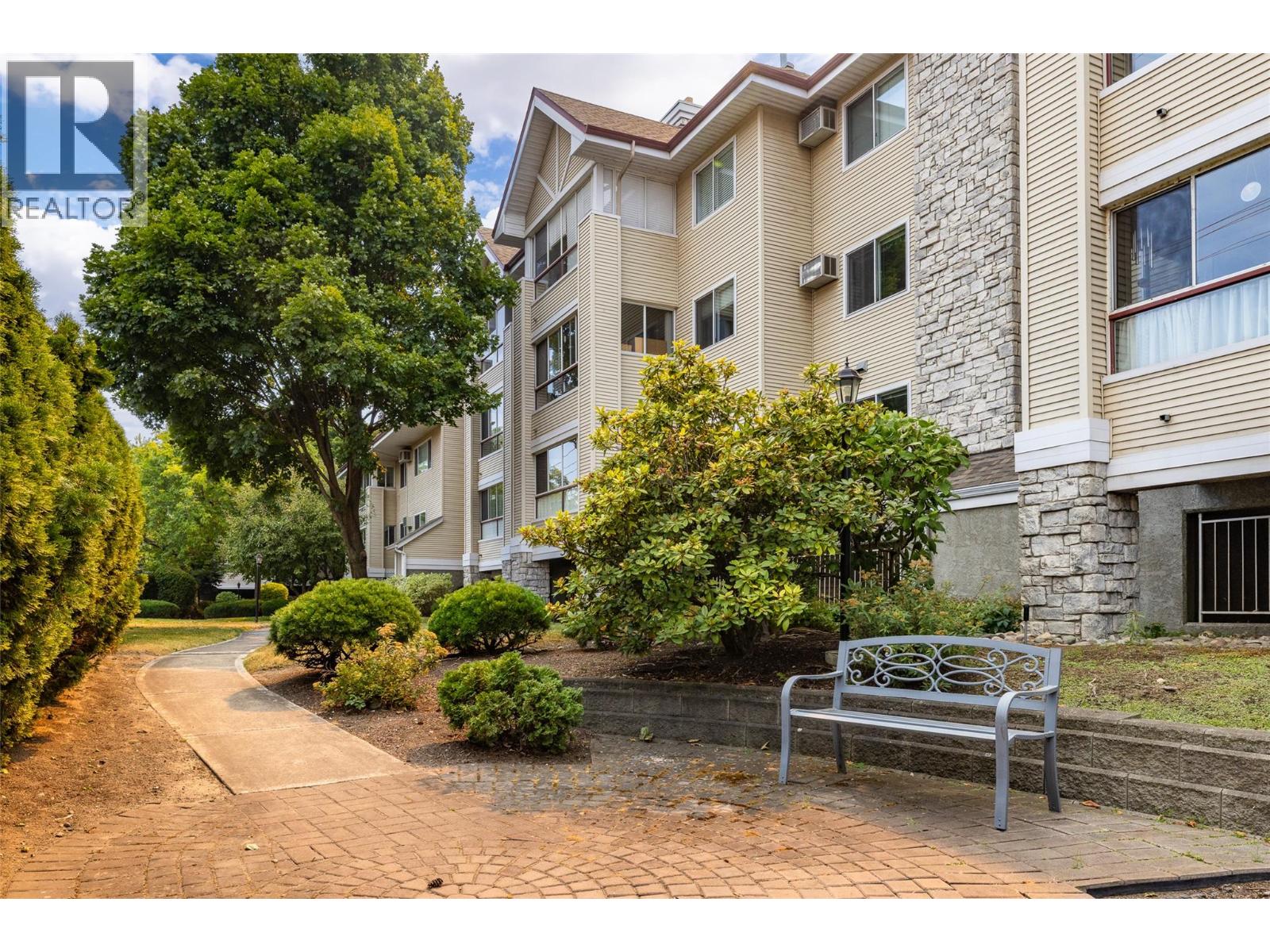 111 940 Glenwood Avenue, Kelowna