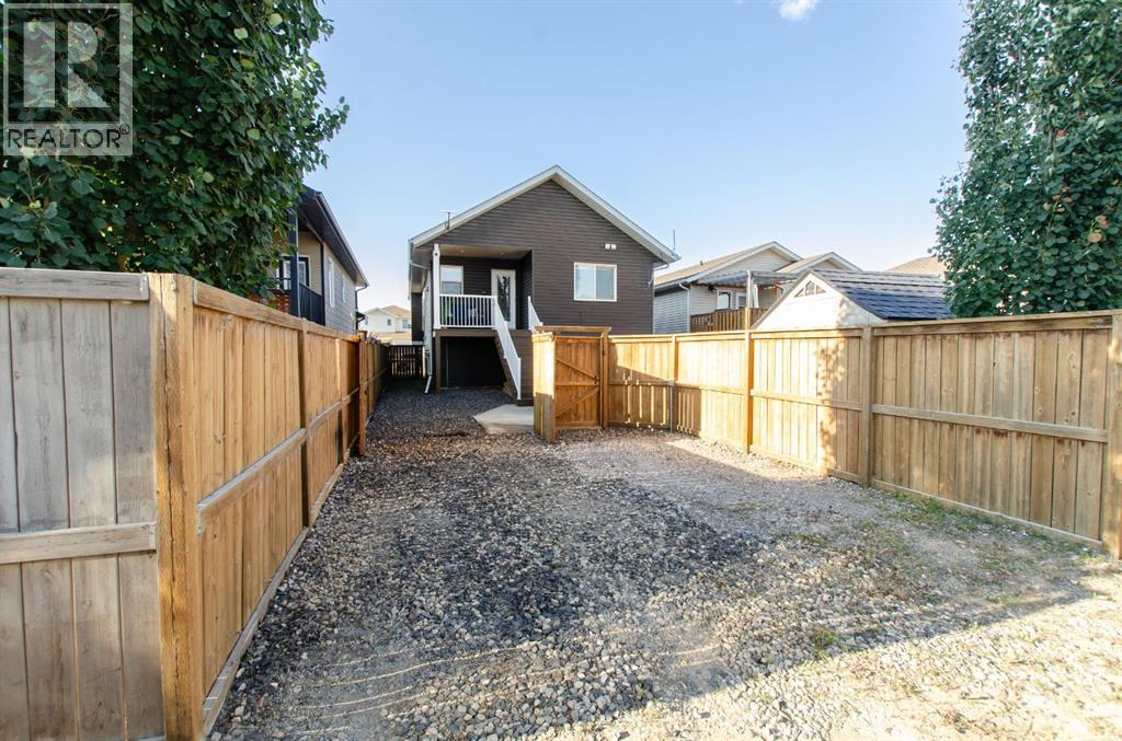 52 Almond Crescent - 31