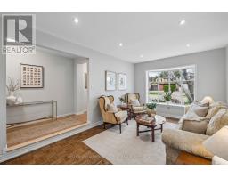 Living room - 78 Springhead Gardens, Richmond Hill, ON L4C5B9 Photo 7