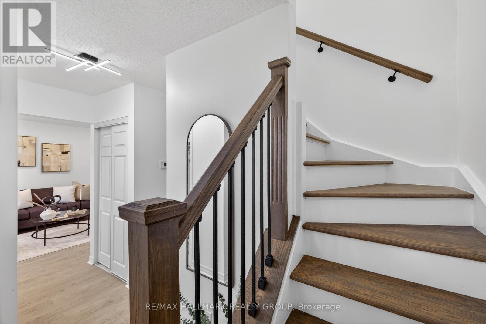 4 Bed, 2 Bath House for Sale in Ottawa – 226 OLD COLONY ROAD, Ottawa – MLS# X13206936 - Image 42