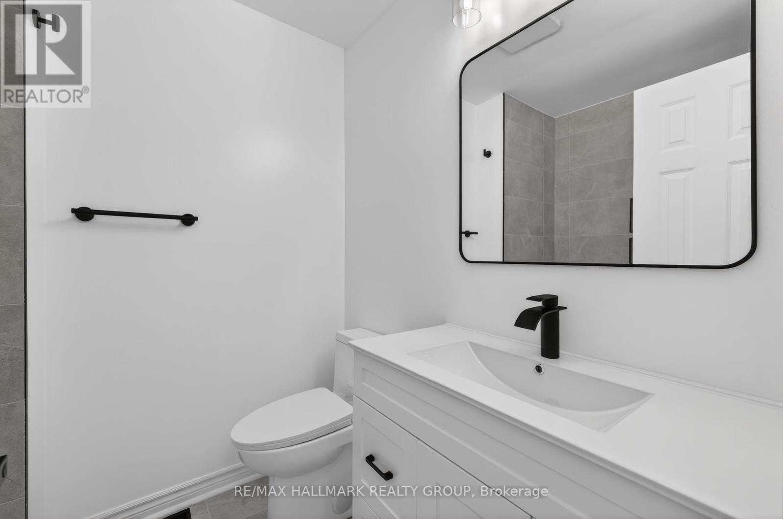 4 Bed, 2 Bath House for Sale in Ottawa – 226 OLD COLONY ROAD, Ottawa – MLS# X13206936 - Image 60