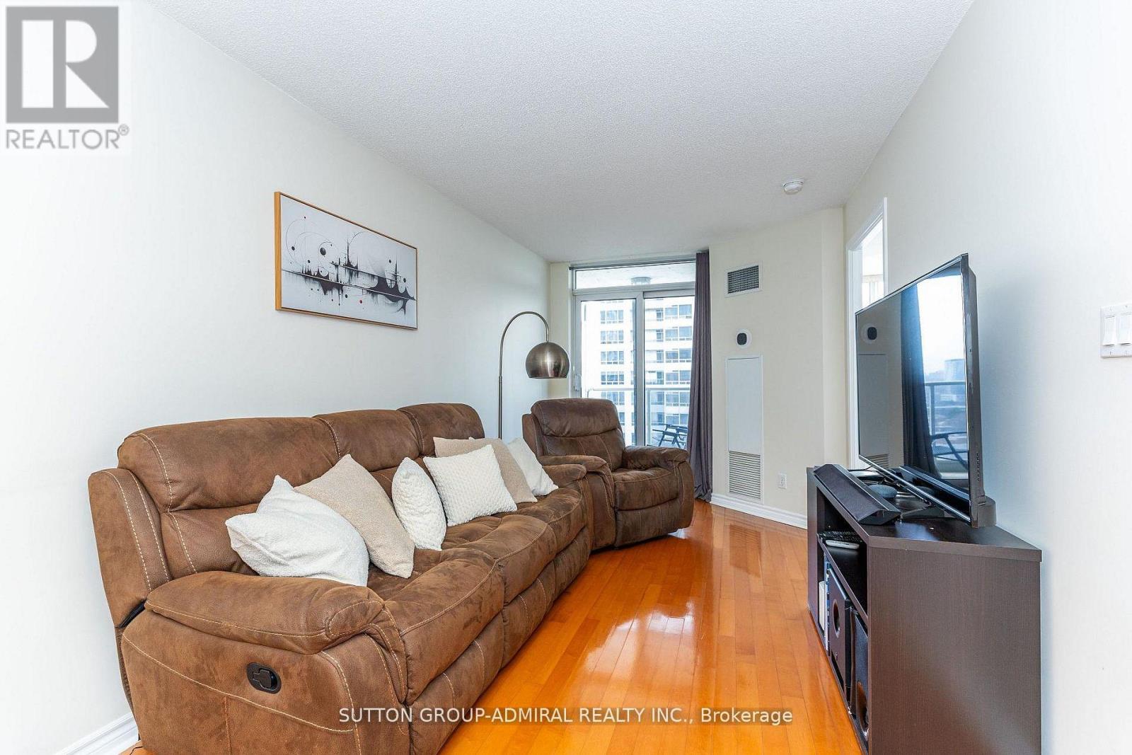#1606 1 REAN DRIVE - 20