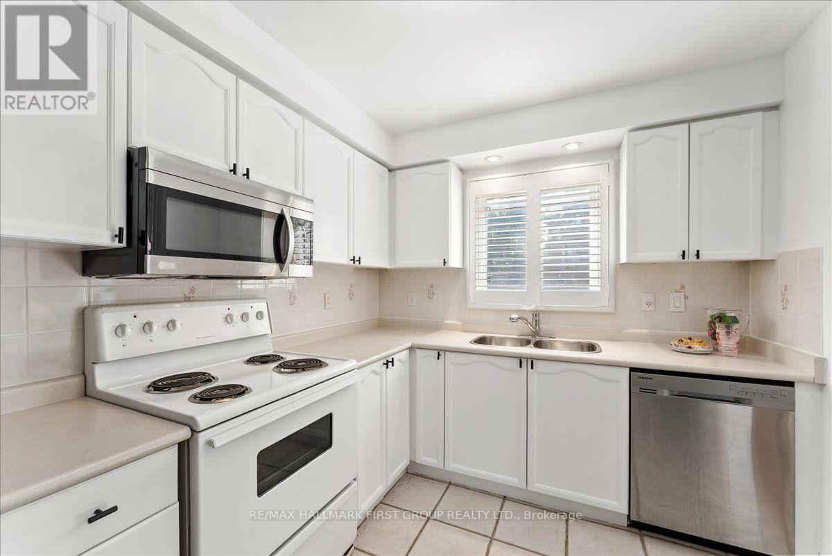 24 FERNBANK PLACE - 7