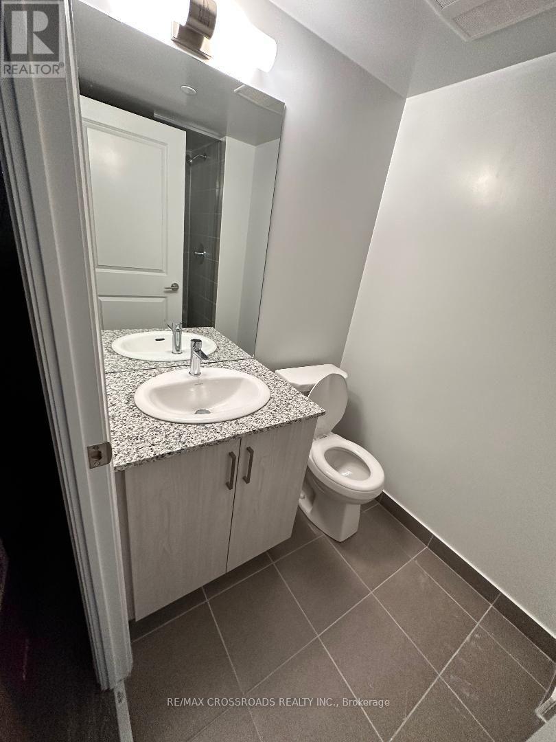 #633 20 MEADOWGLEN PLACE - 14