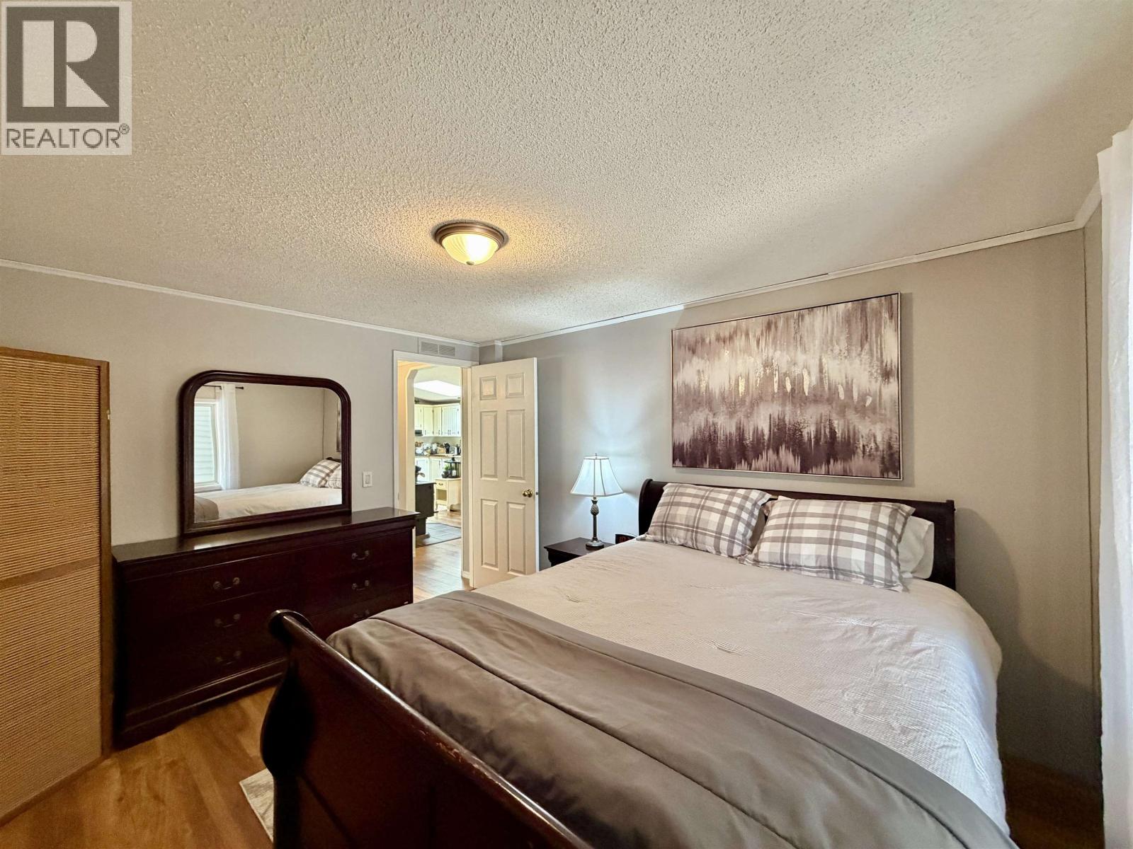 6485 GREY CRESCENT - 25