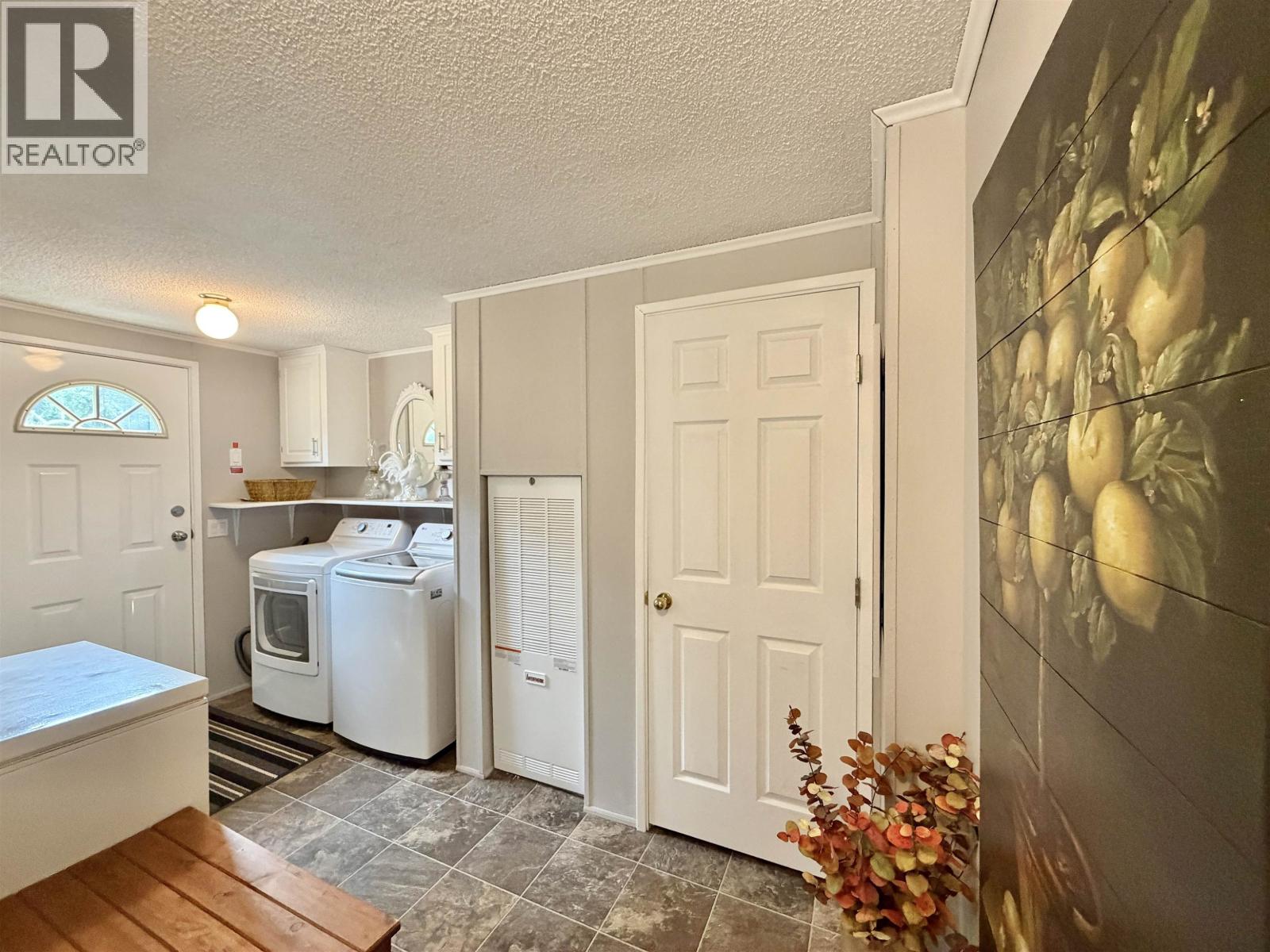 6485 GREY CRESCENT - 16