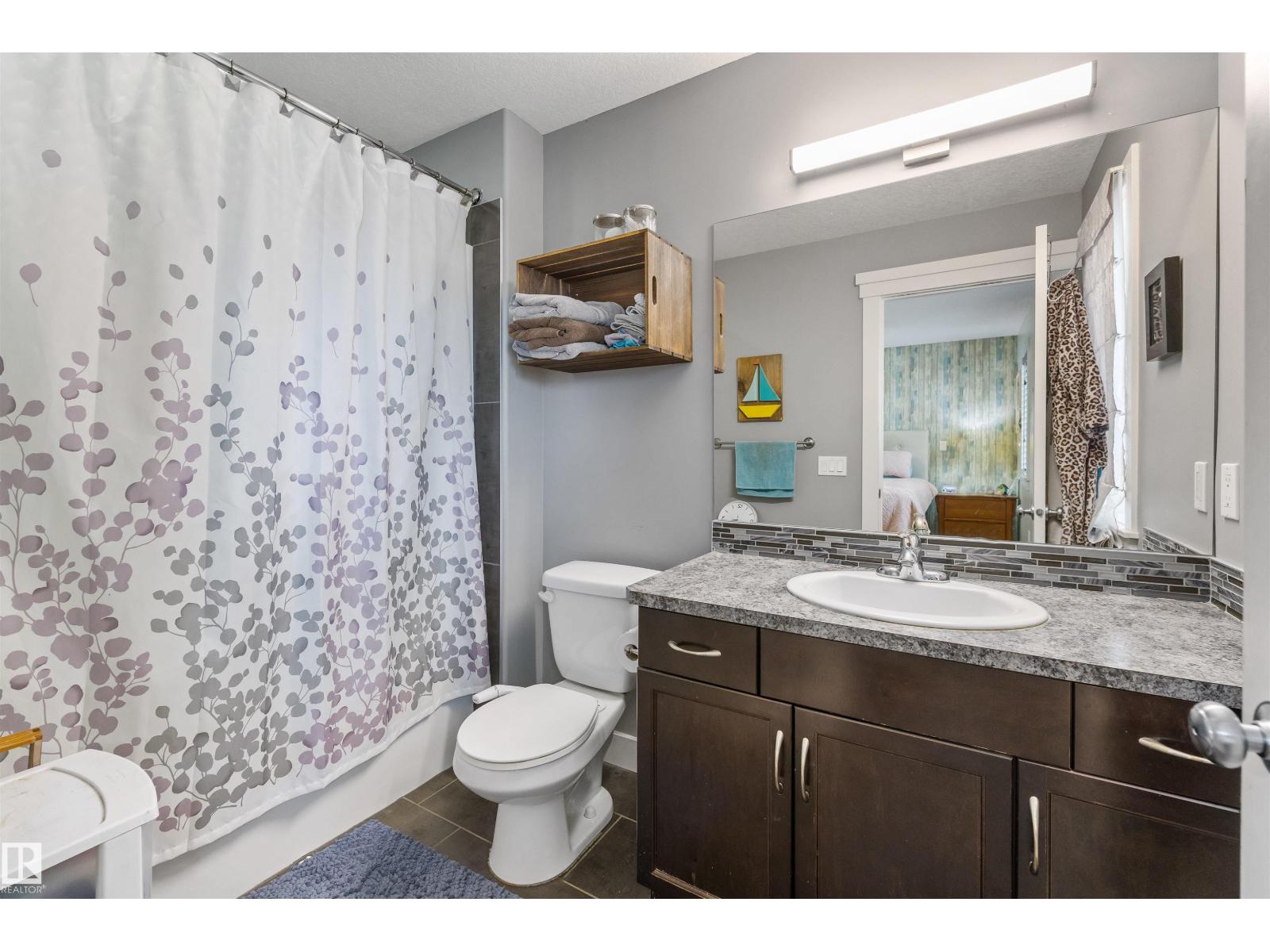 8308 97 ST - Image 21