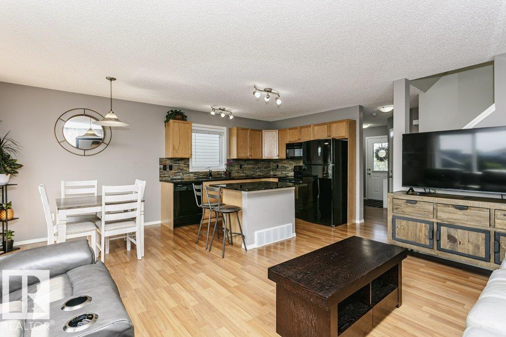 5943 164 AV NW - 14