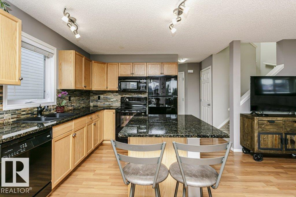 5943 164 AV NW - 4