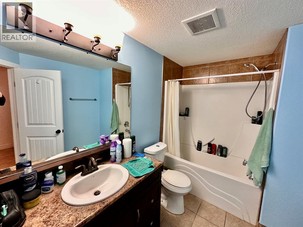 2826 12 Avenue - 26