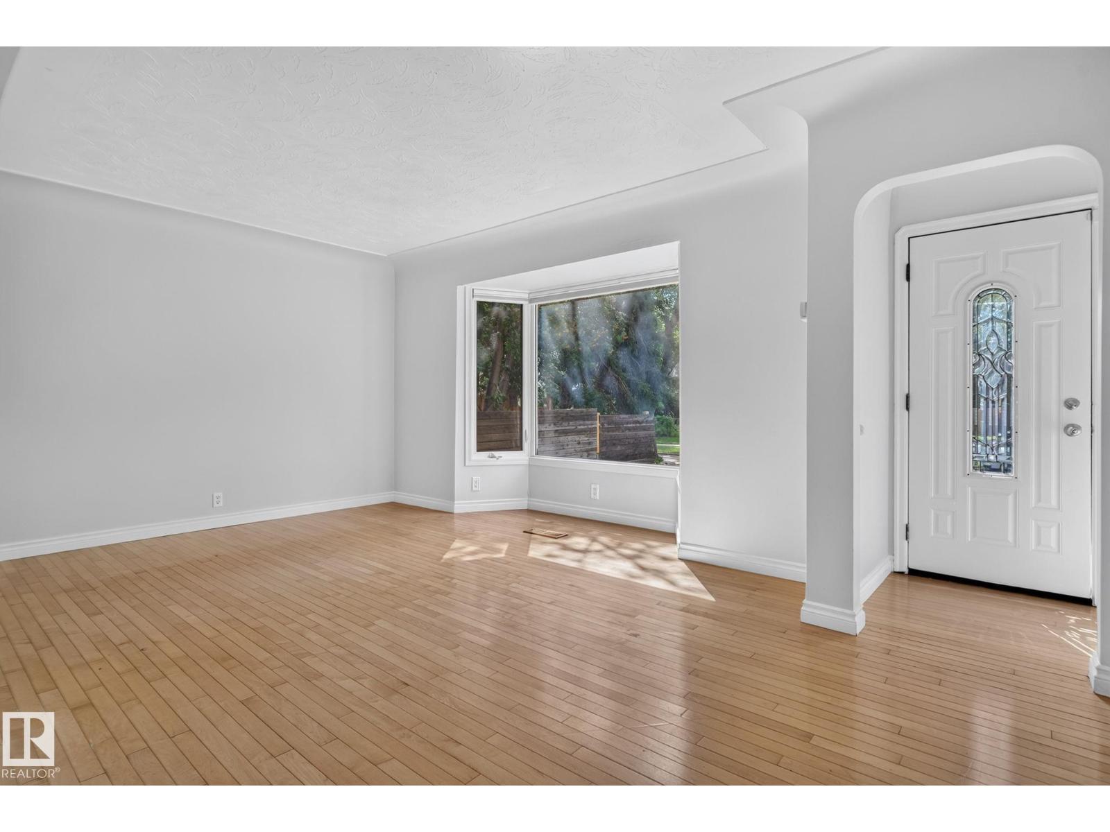 10508 67 AV NW - 12