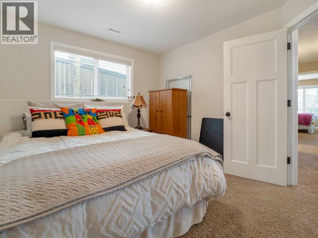 1656 Coalbanks Boulevard W - 36