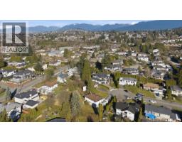 7148 Cardinal Court, Burnaby, BC V5A1Y7 Photo 9
