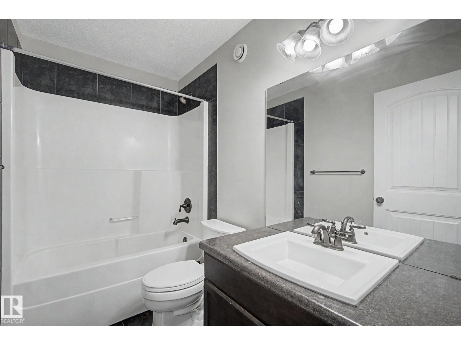 15868 10 AV SW - Image 34