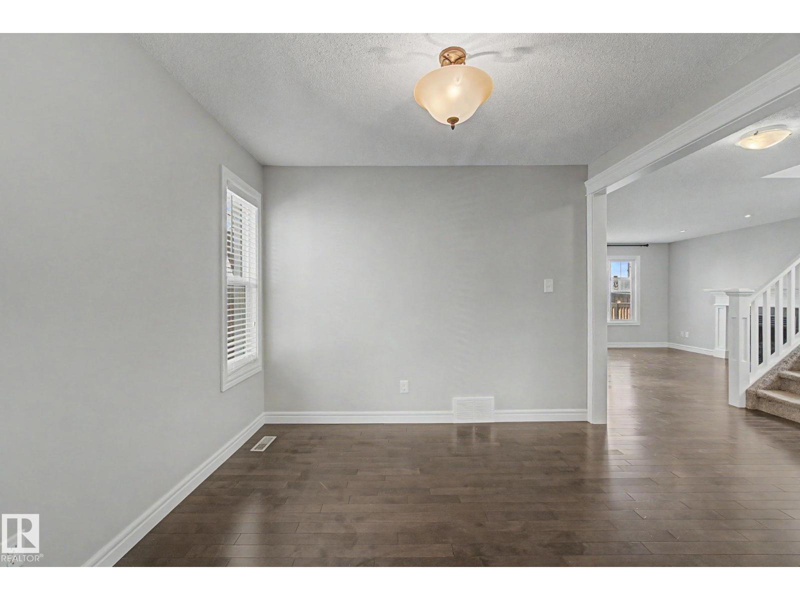 15868 10 AV SW - 8
