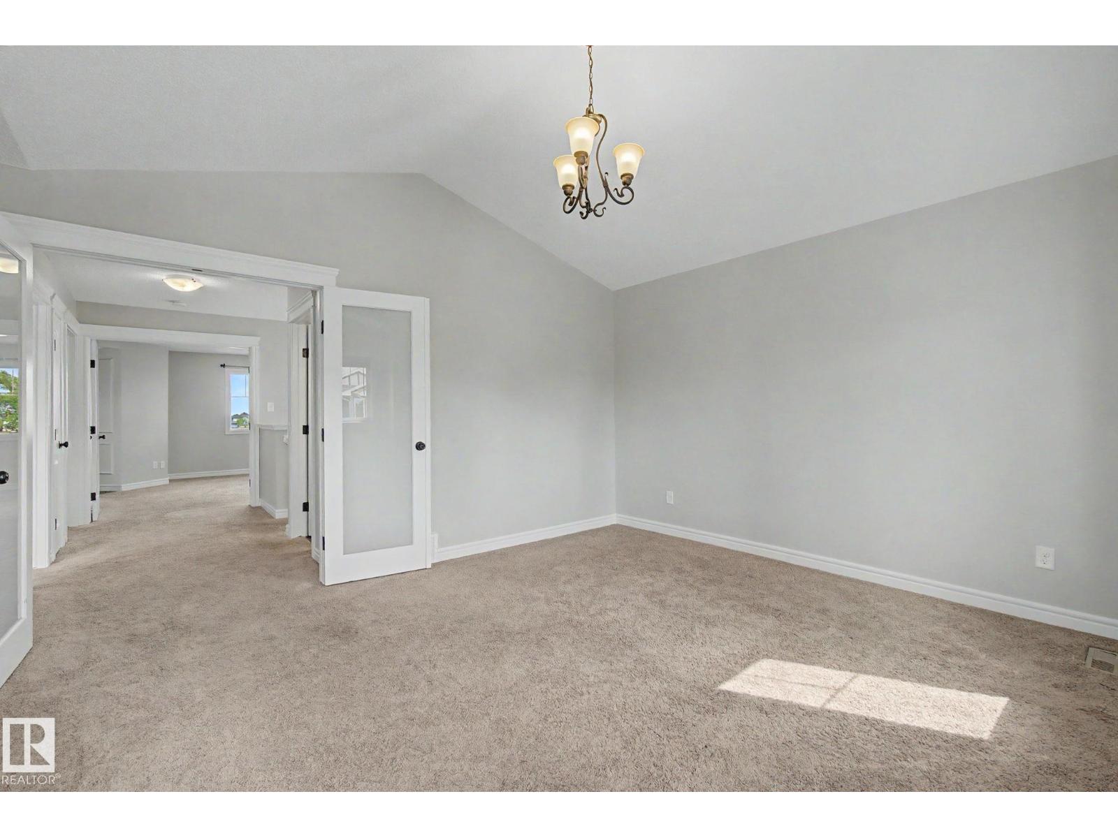 15868 10 AV SW - 30