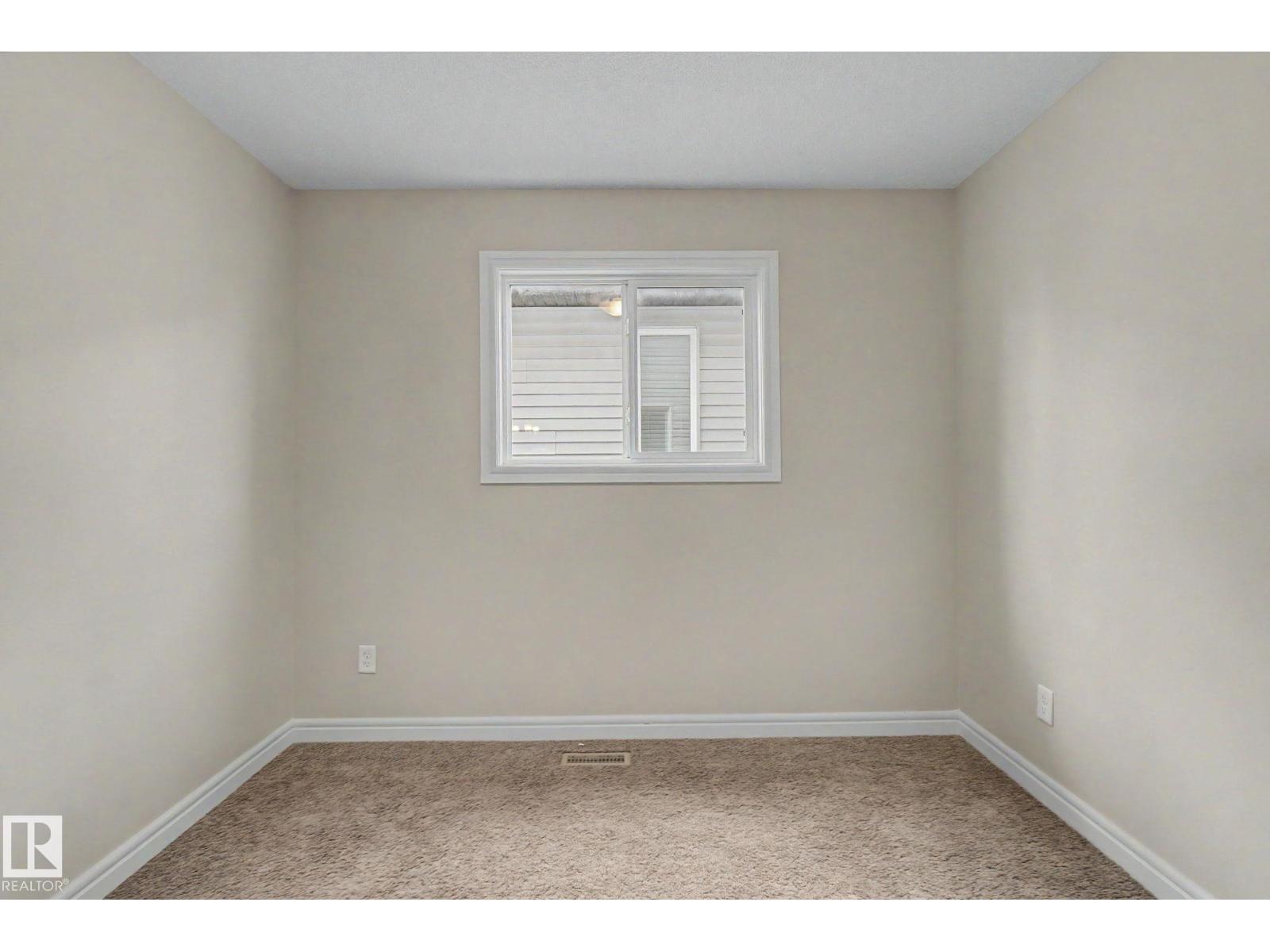 15868 10 AV SW - Image 36