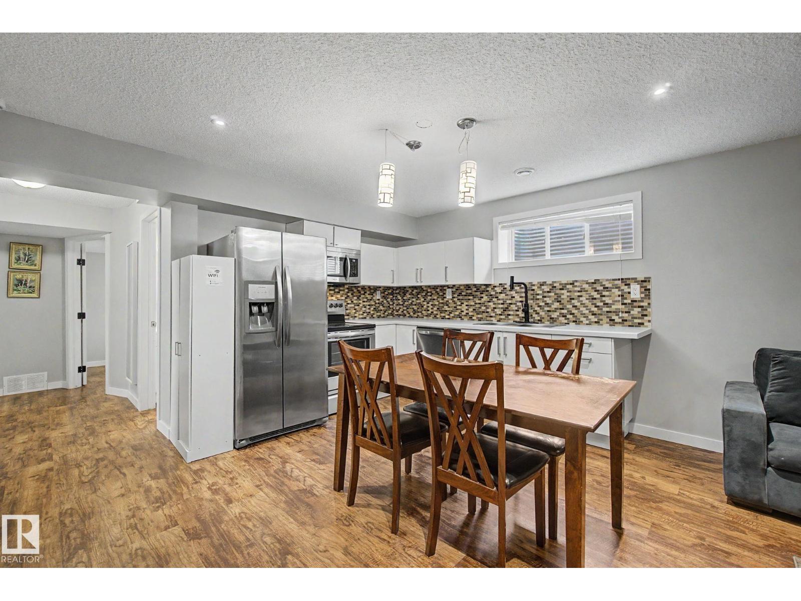 15868 10 AV SW - Image 46