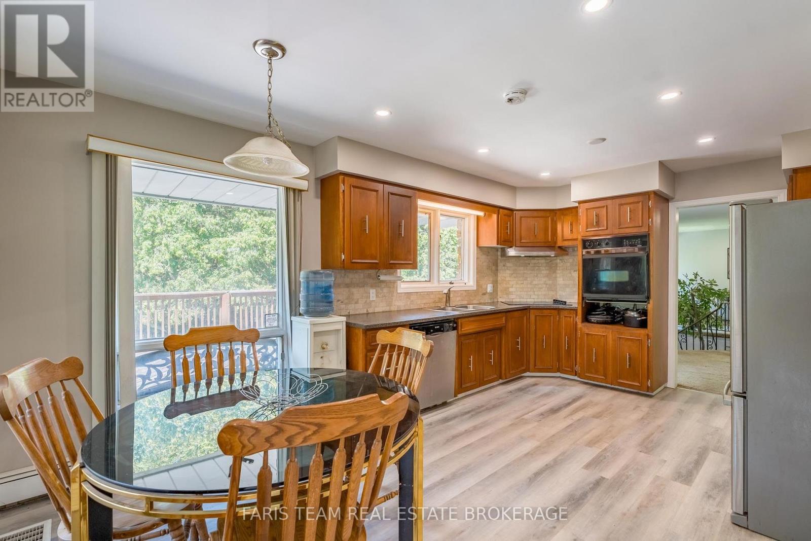 5809 10TH SIDE ROAD - 7
