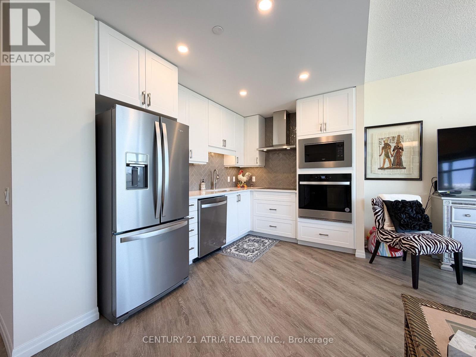 #317 460 WILLIAM GRAHAM DRIVE - 5
