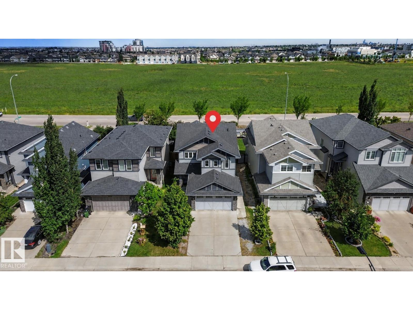 15868 10 AV SW - 65