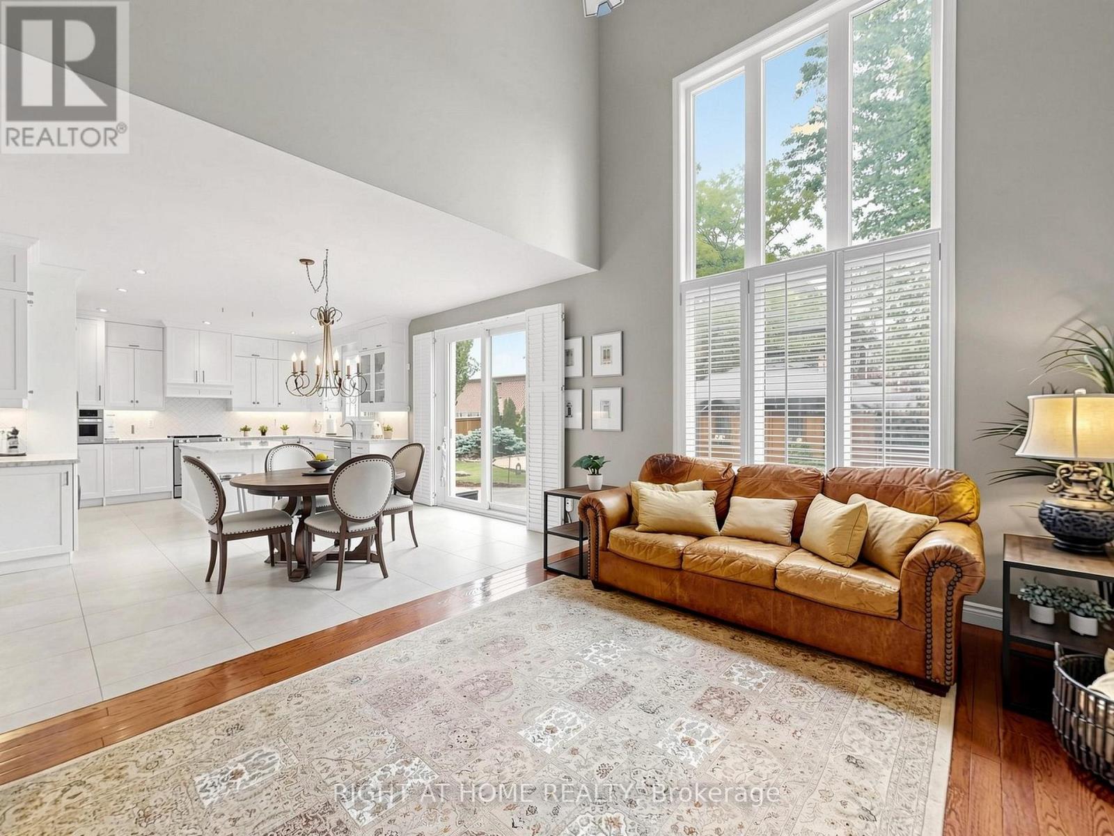 32 LAKE FOREST DRIVE - 14