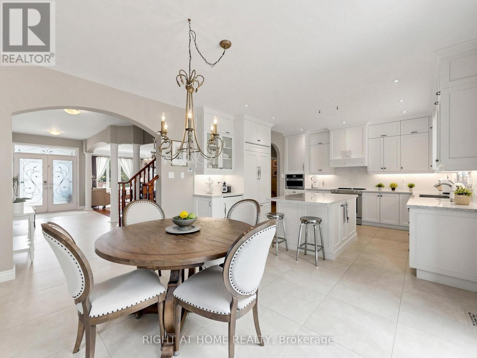 32 LAKE FOREST DRIVE - 19