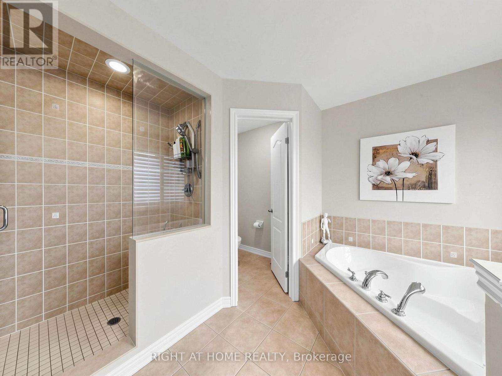 32 LAKE FOREST DRIVE - 23