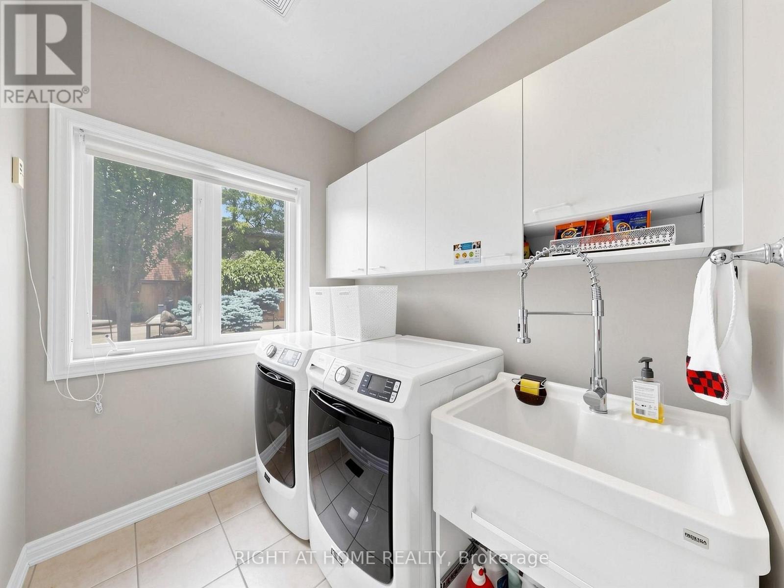 32 LAKE FOREST DRIVE - 27