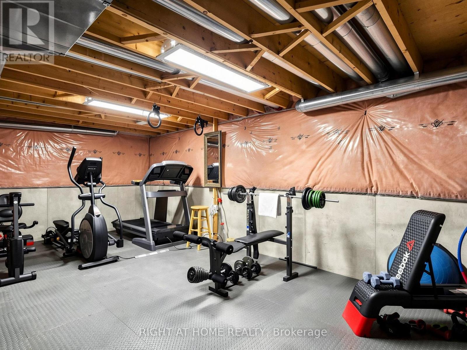 32 LAKE FOREST DRIVE - 31