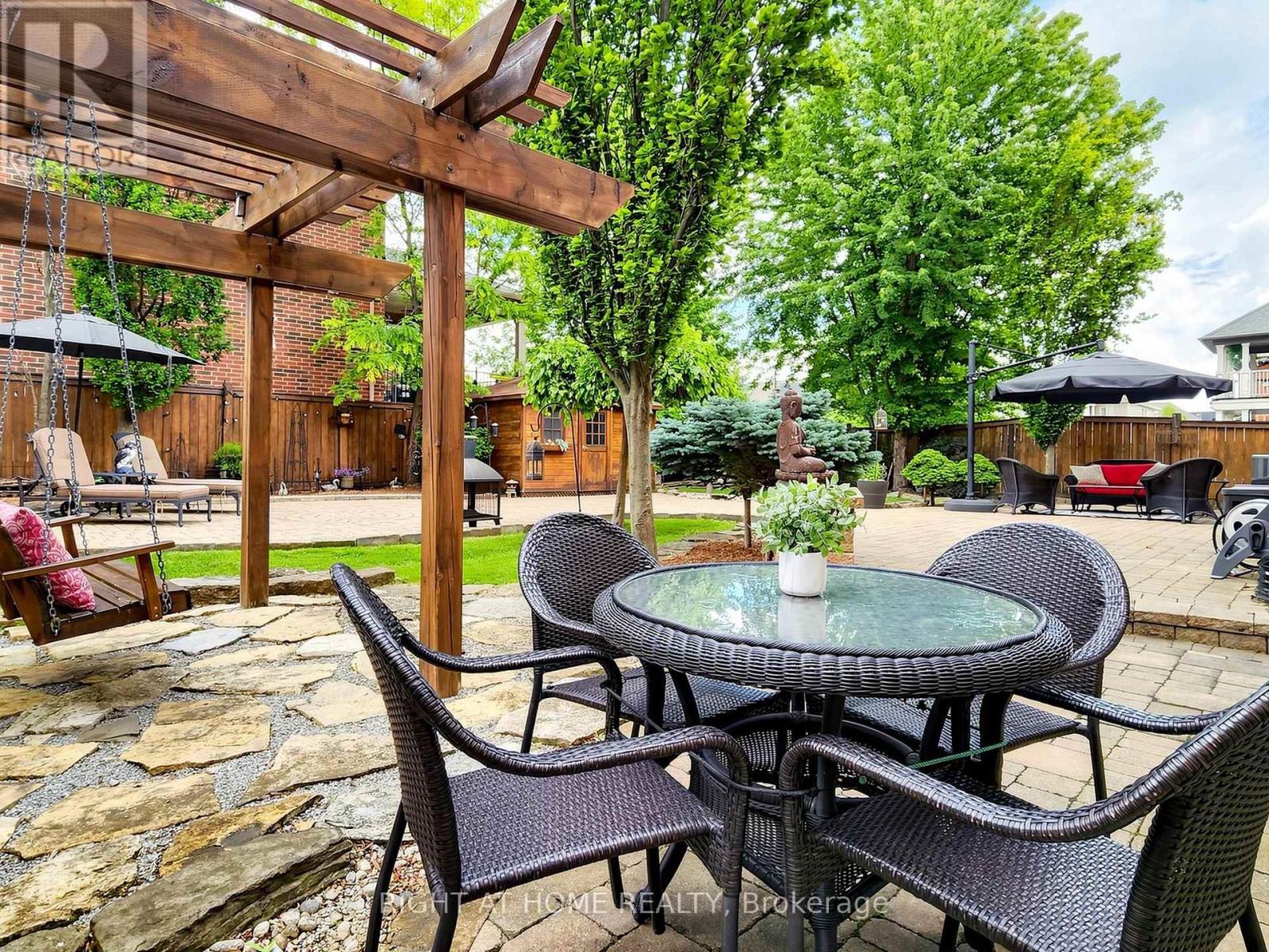 32 LAKE FOREST DRIVE - 36