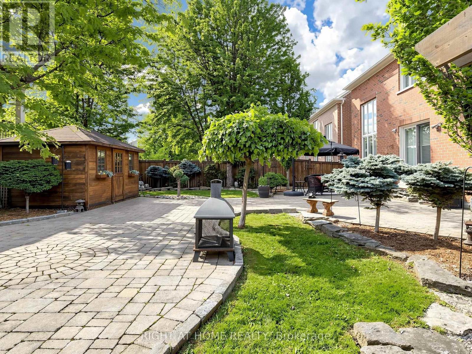 32 LAKE FOREST DRIVE - 40