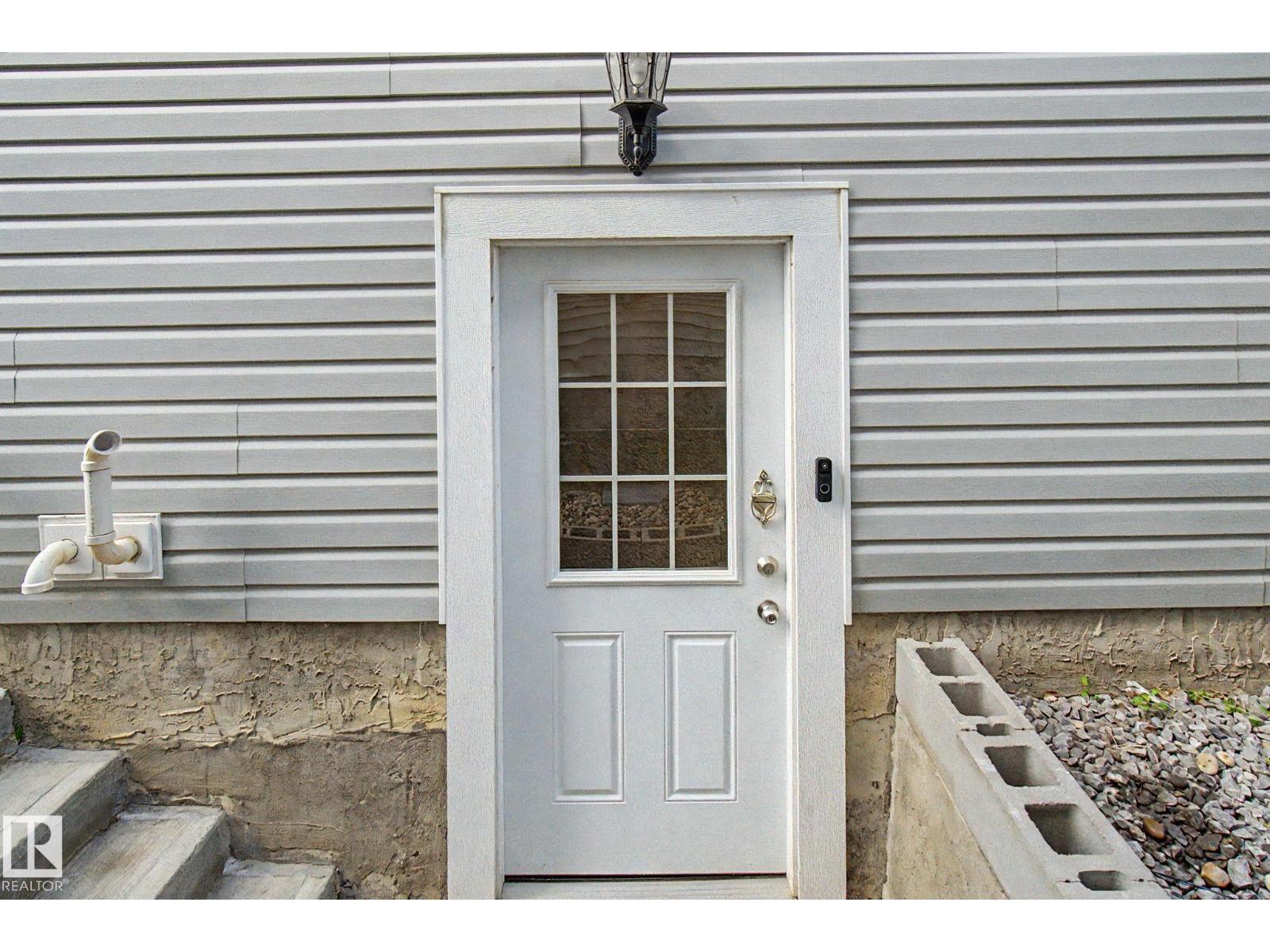15868 10 AV SW - Image 62