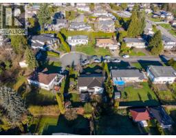 7158 Cardinal Court, Burnaby, BC V5A1Y7 Photo 12