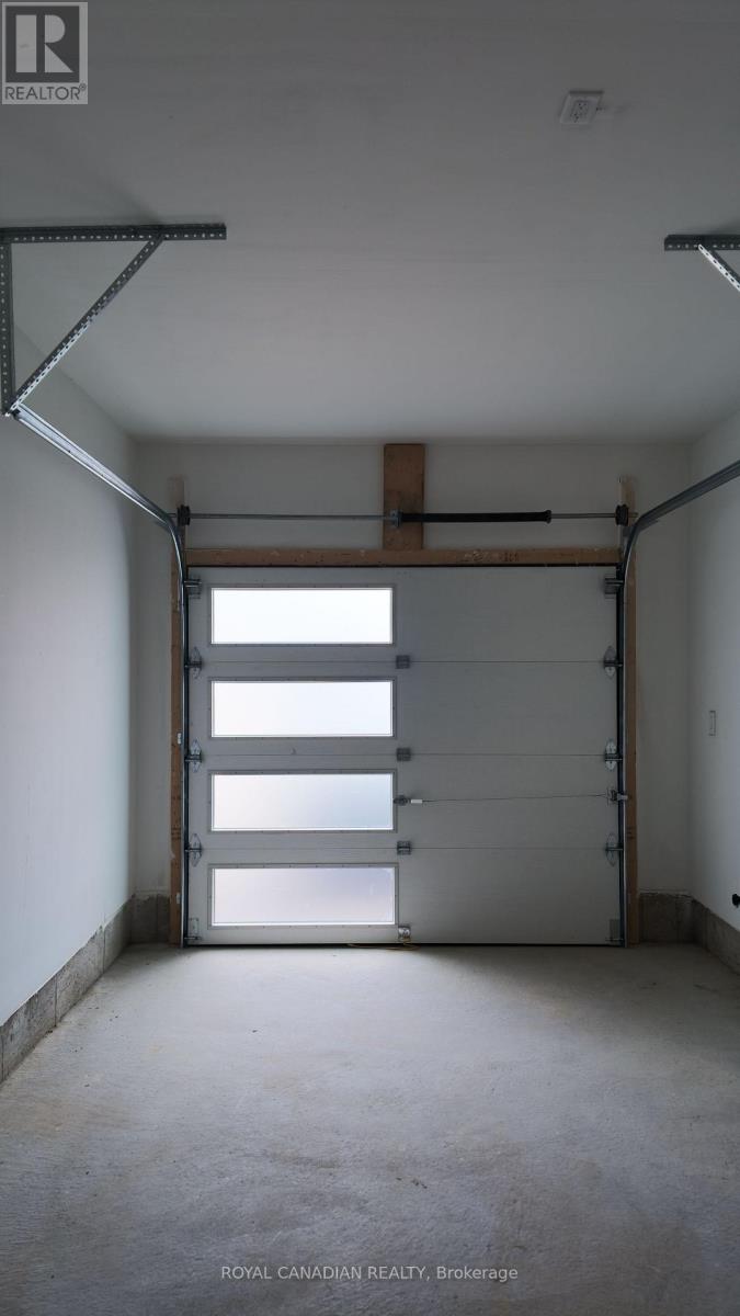 123 VINEWOOD CRESCENT, Barrie — photo 3
