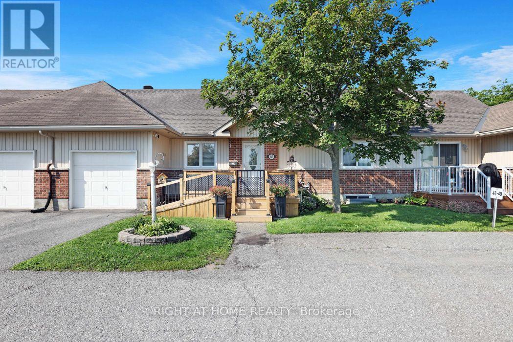 2 Bed, 2 Bath House for Sale in Ottawa – 527 PUMPKIN PATCH PRIVATE, Ottawa – MLS# X13644688 - Image 1
