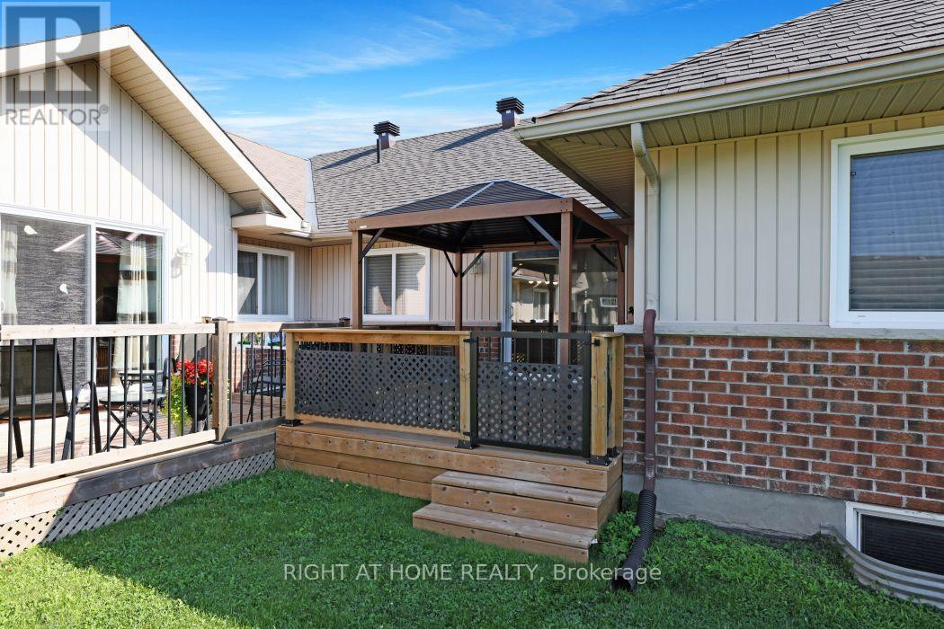 2 Bed, 2 Bath House for Sale in Ottawa – 527 PUMPKIN PATCH PRIVATE, Ottawa – MLS# X13644688 - Image 33