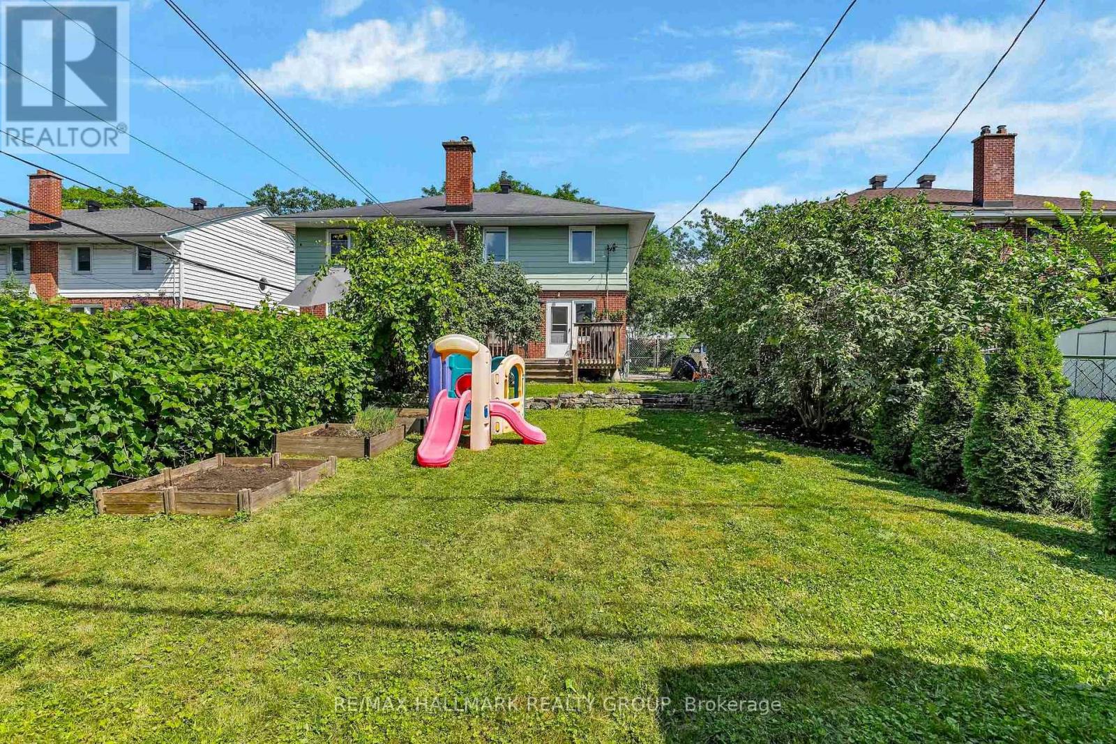 3 Bed, 2 Bath House for Sale in Ottawa – 2100 BLOSSOM DRIVE, Ottawa – MLS# X13644696 - Image 43