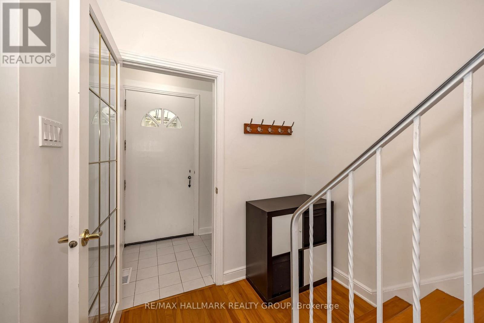 3 Bed, 2 Bath House for Sale in Ottawa – 2100 BLOSSOM DRIVE, Ottawa – MLS# X13644696 - Image 6
