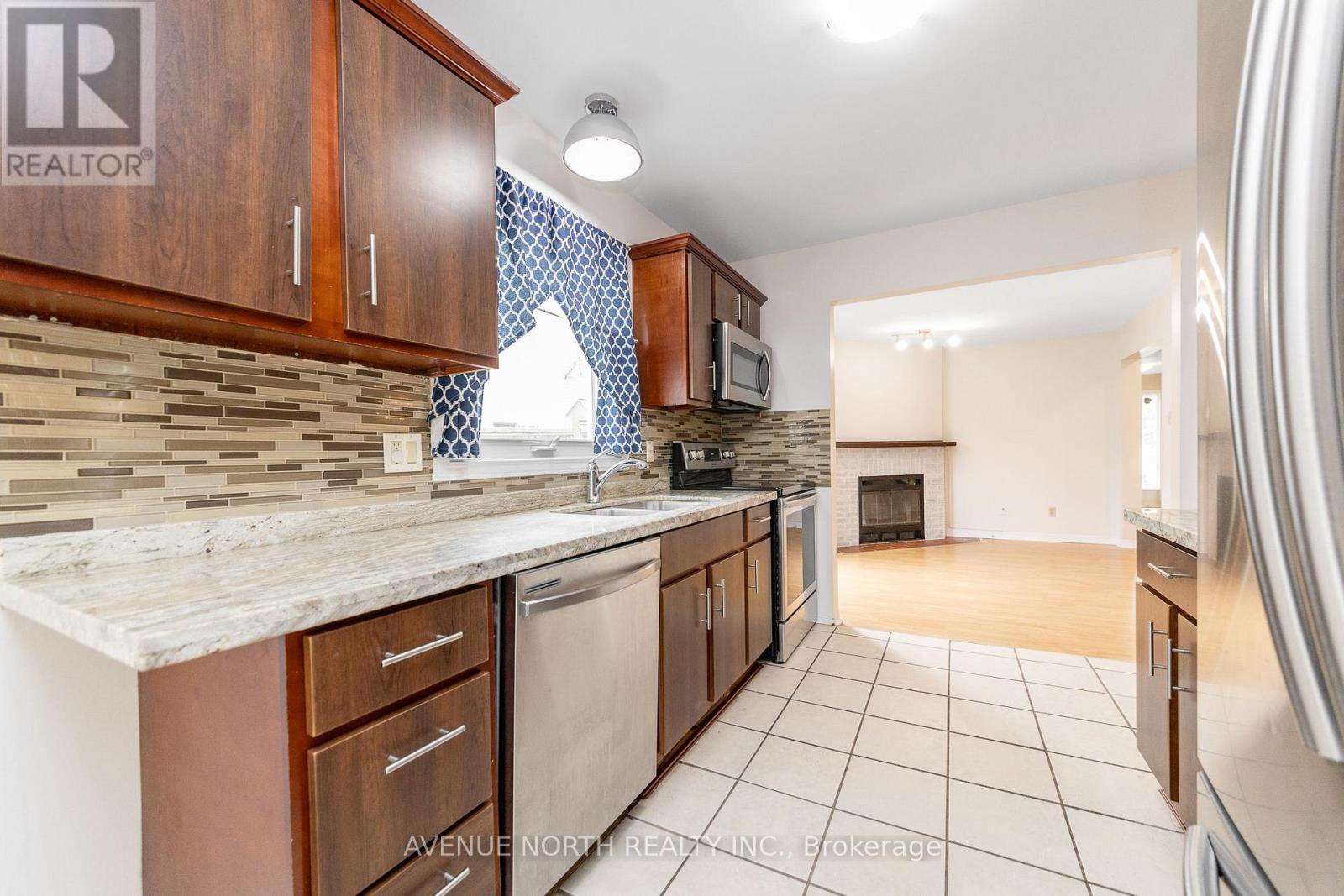 5 Bed, 4 Bath House for Sale in Ottawa – 861 KARSH DRIVE, Ottawa – MLS# X13644720 - Image 15